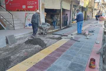 سنگ‌ فرش بلوار ایت الله اشرفی اصفهانی خمینی شهر